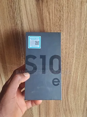 New Samsung Galaxy S10e 128 GB Black