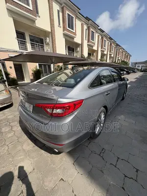 Hyundai Sonata Limited 4dr Sedan (2.4L 4cyl 6A) 2015 Silver