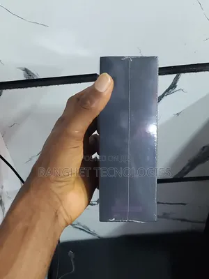 New Samsung Galaxy S9 64 GB Purple