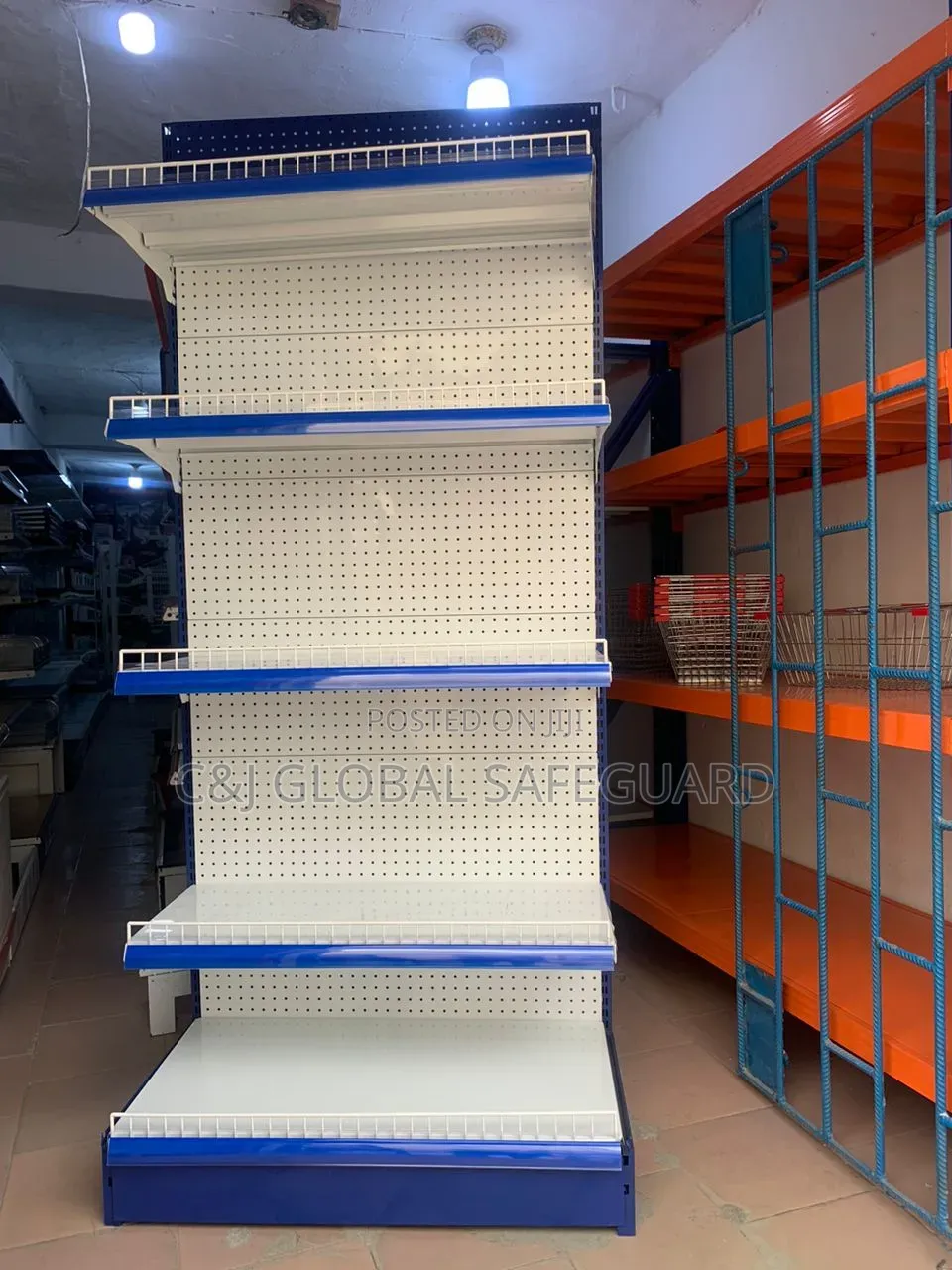 Supermarkets Shelves