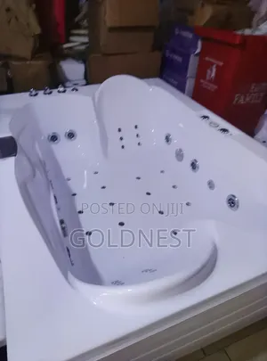 White Acrylic Whirlpool Jacuzzi Bathtub