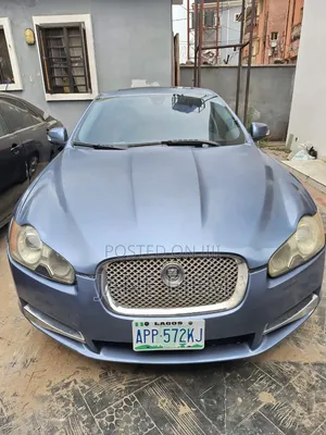 Jaguar XF 2012 Blue