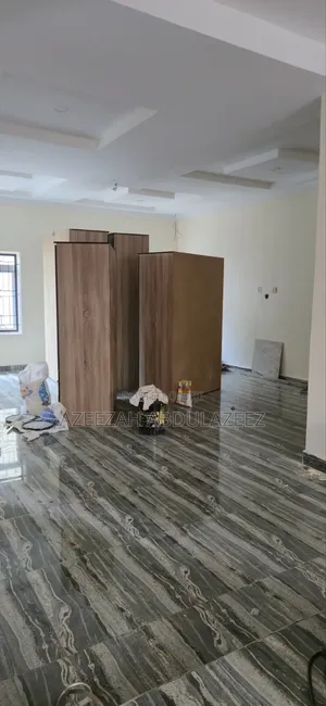 3bdrm Apartment in Sabon Lugbe for rent
