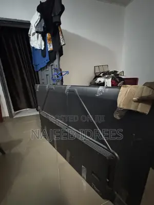 Hisense 65 Inches Smart TV