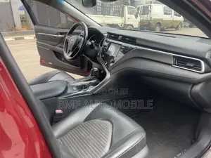 Toyota Camry 2018