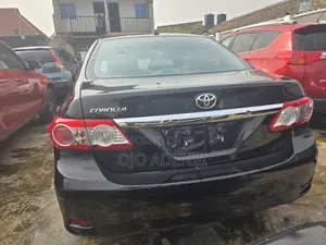 Toyota Corolla 2013 Black