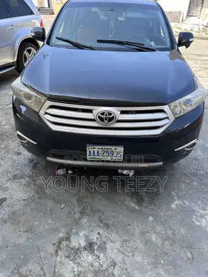 Toyota Highlander Limited 3.5l 4WD 2013 Black