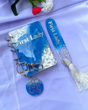 Resin Art(customised Keychain, Jotter, Love Frame, Etc).