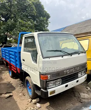 Toyota Dyna 150 Rigid Truck 1998 Old Model