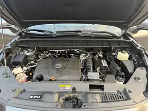 Toyota Highlander 2021 Gray