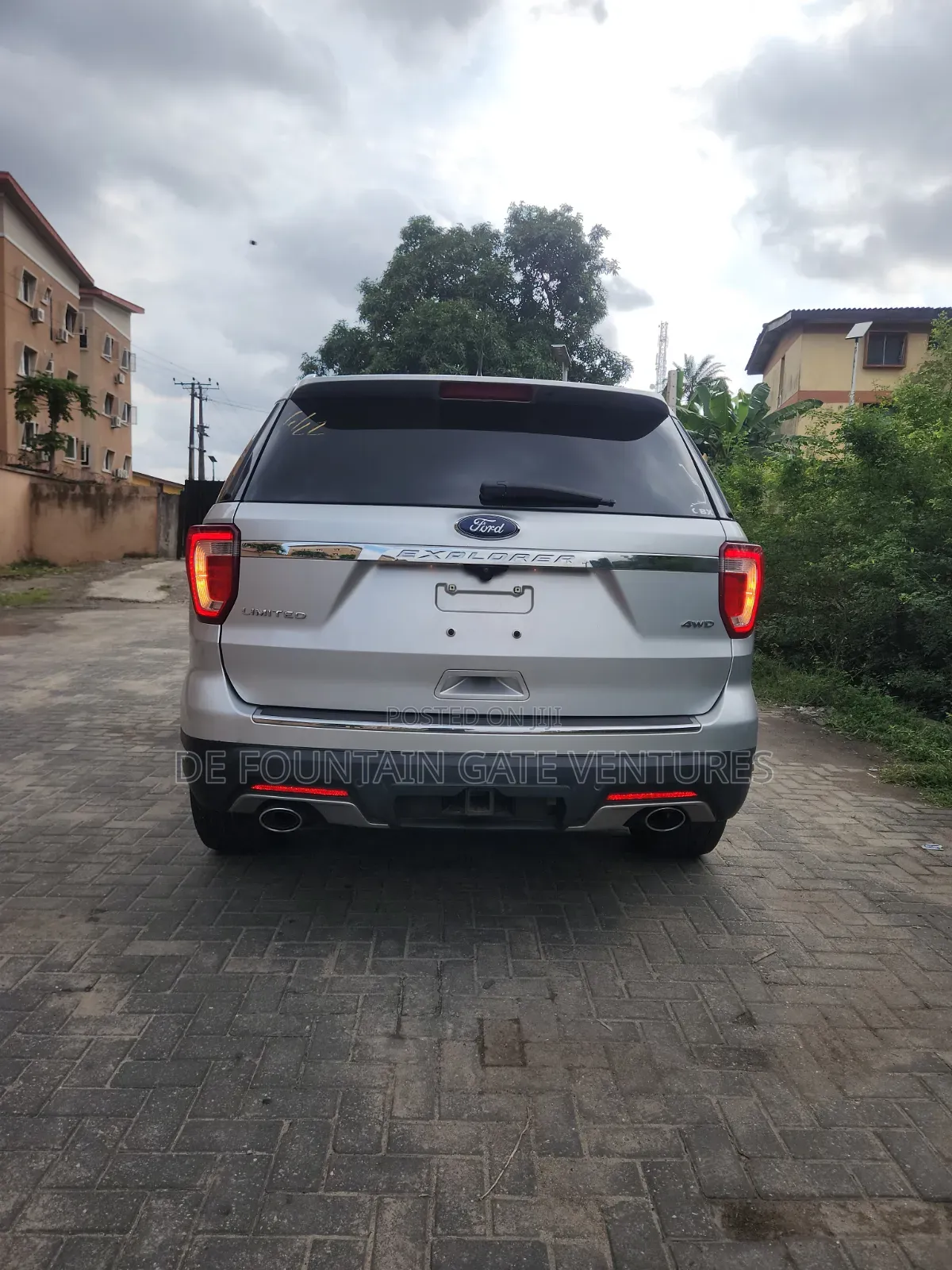 Ford Explorer 2018 Silver