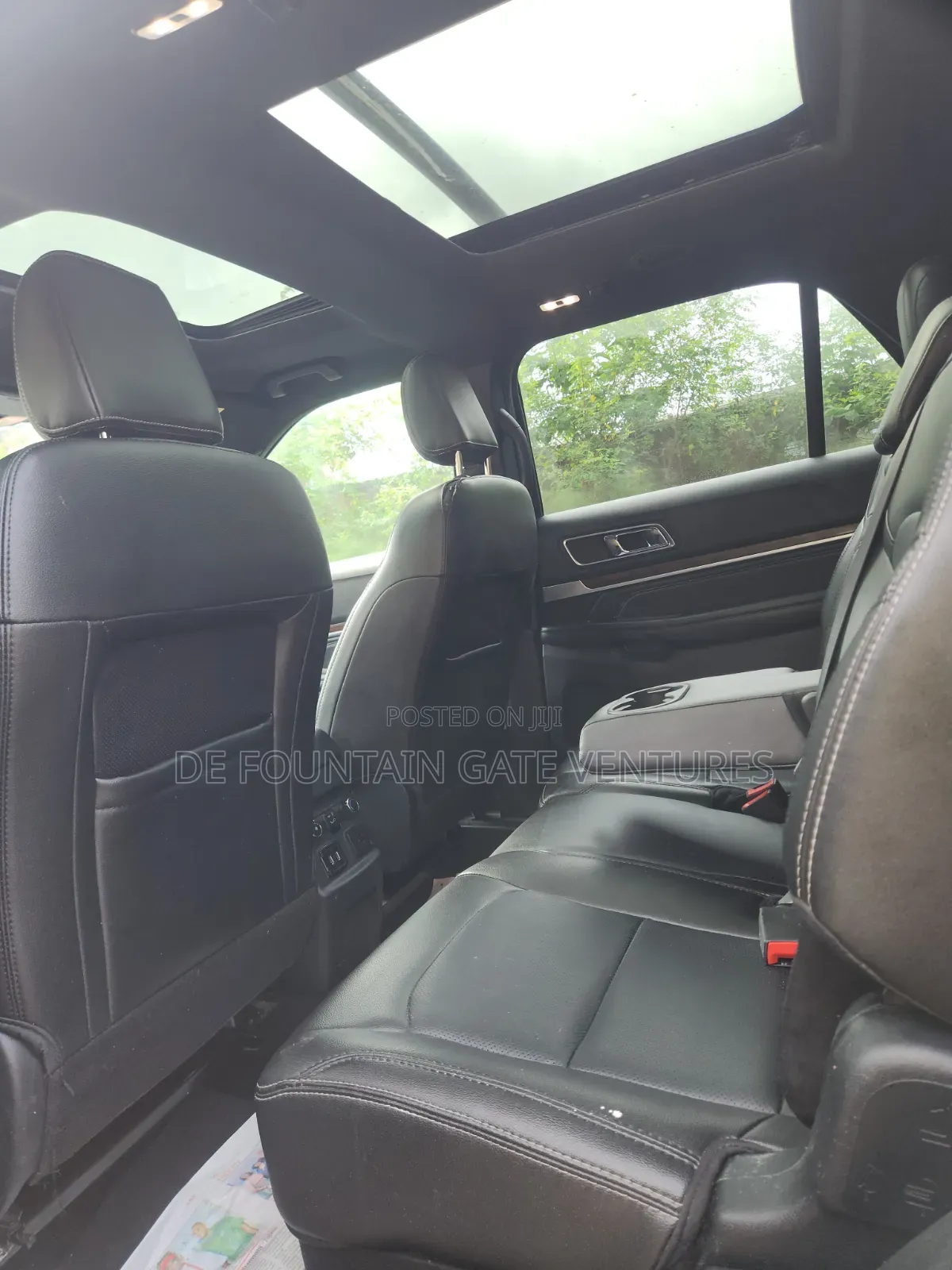 Ford Explorer 2018 Silver