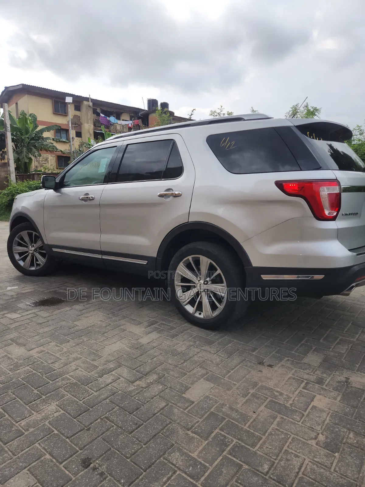 Ford Explorer 2018 Silver