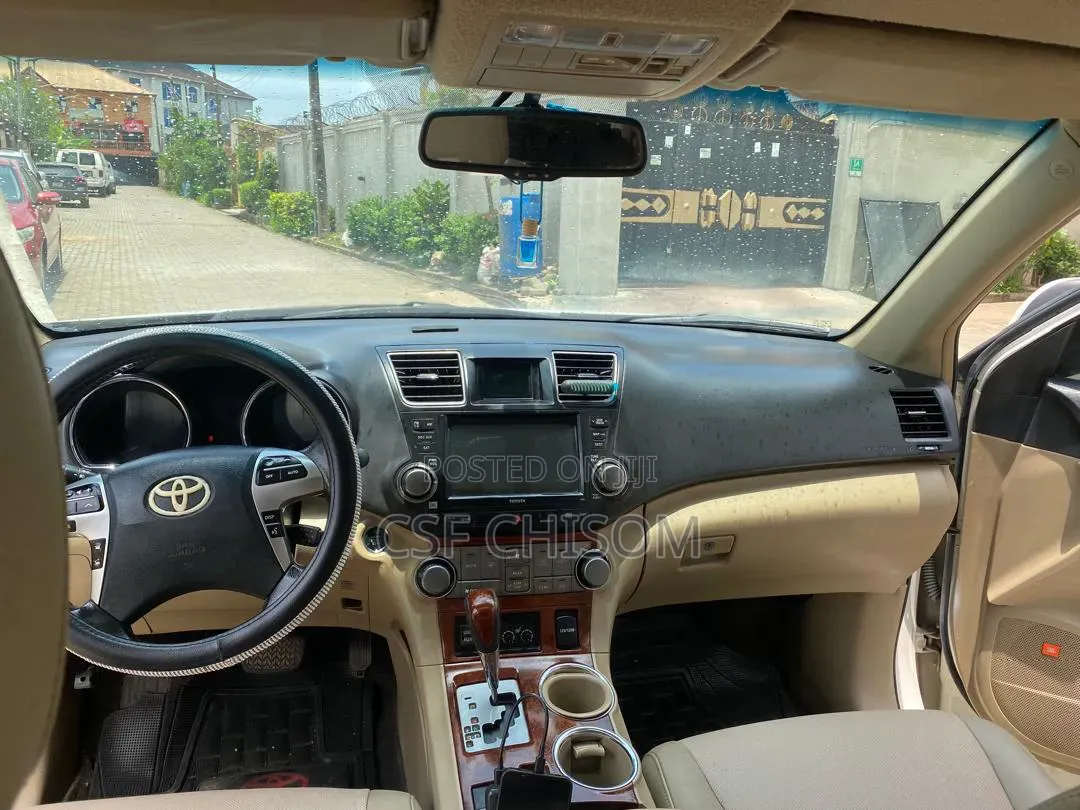 Toyota Highlander 2012 White