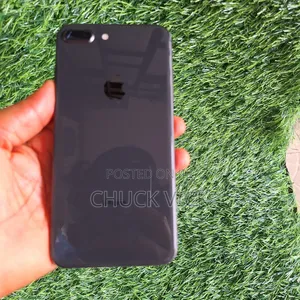 Apple iPhone 8 Plus 64 GB Black