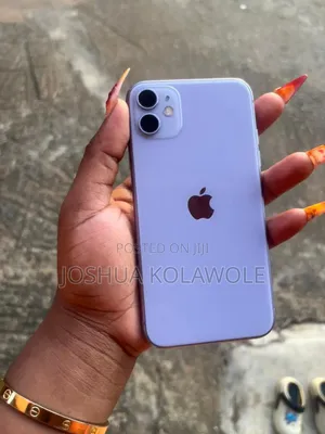 Apple iPhone 11 64 GB Purple
