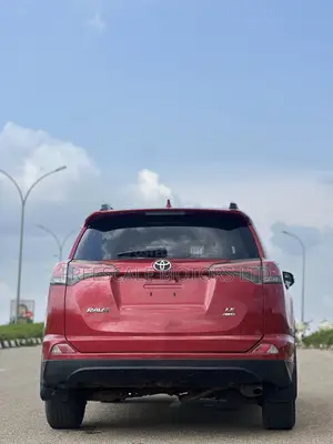 Toyota RAV4 2017 Red