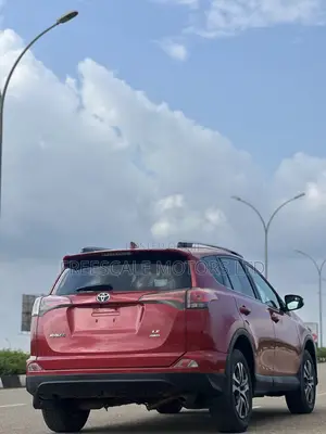 Toyota RAV4 2017 Red