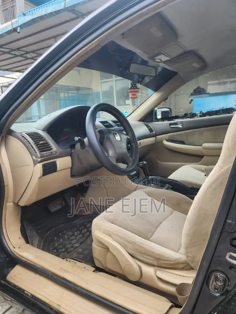 Honda Accord 2005 Black