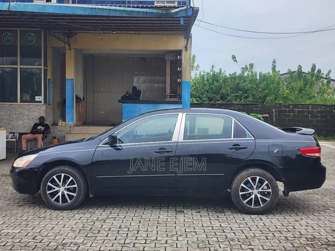 Honda Accord 2005 Black