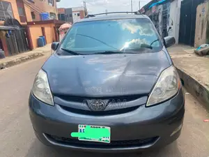 Toyota Sienna 2009