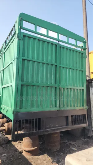 Newly Fabricated Trailer Bucket 40 Feet