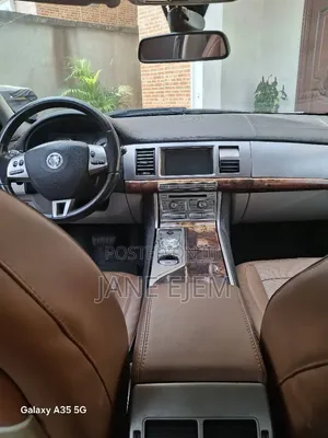 Toyota Corolla 2011 Silver