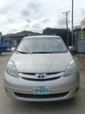 Toyota Sienna 2006 Silver