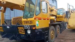 Crane and Heavy Lifting