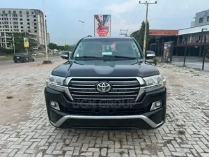 Toyota Land Cruiser 5.7 V8 VXR 2018 Black