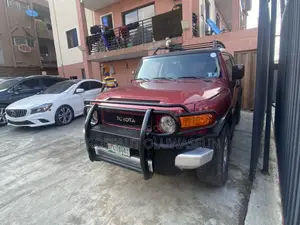 Toyota FJ Cruiser Base 4x4 2008 Brown