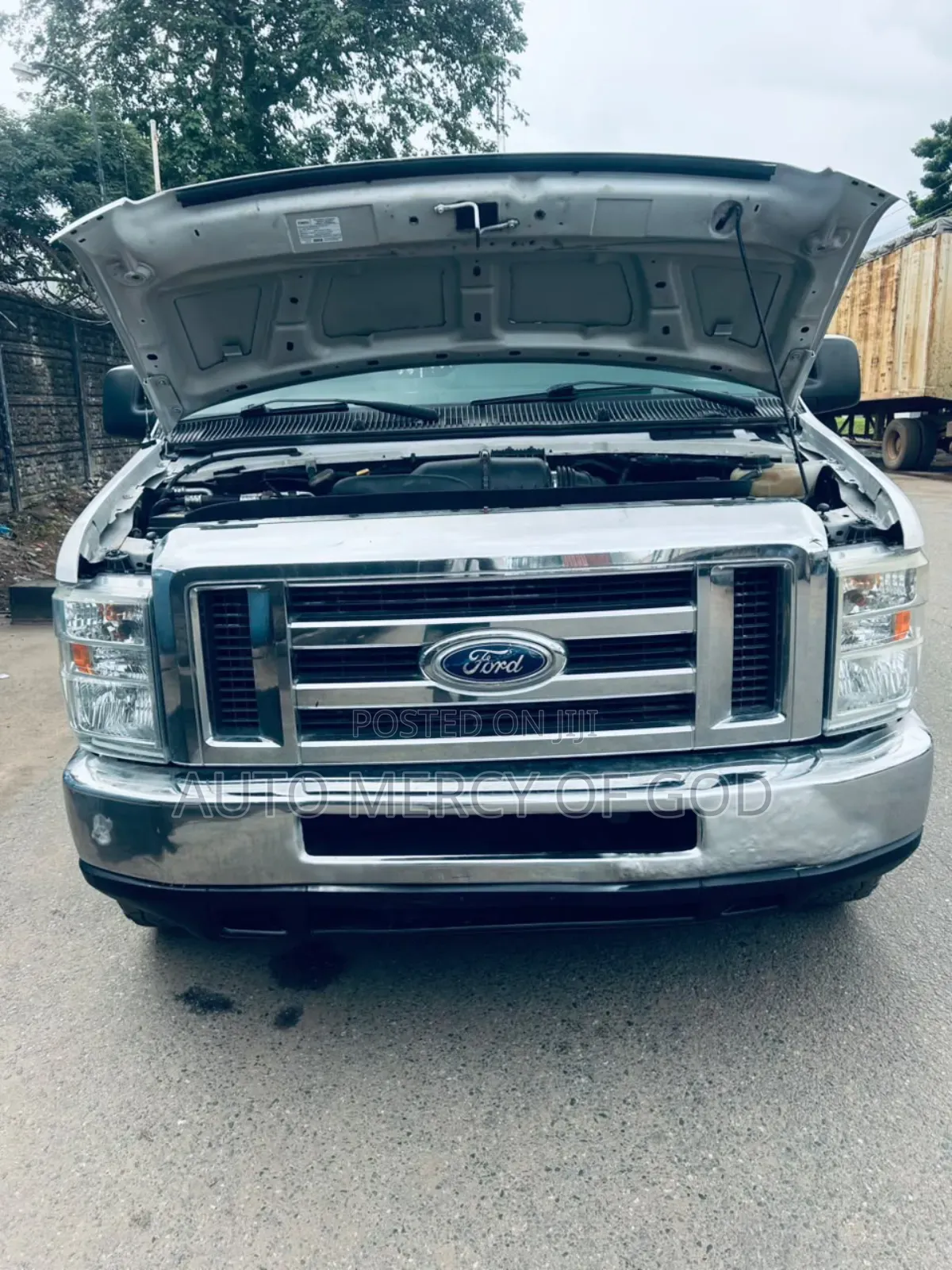 Ford E250 2014 White
