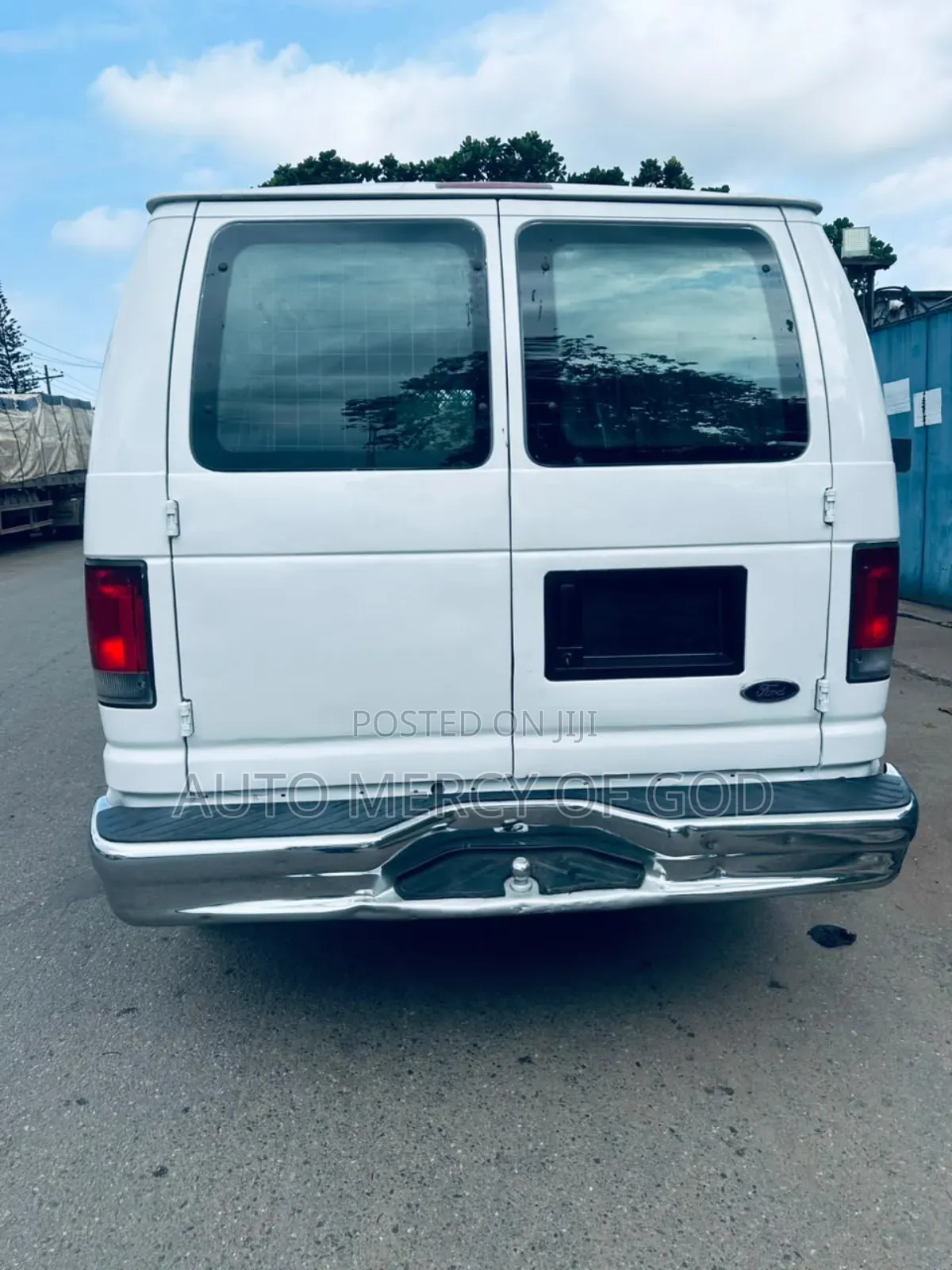 Ford E250 2014 White
