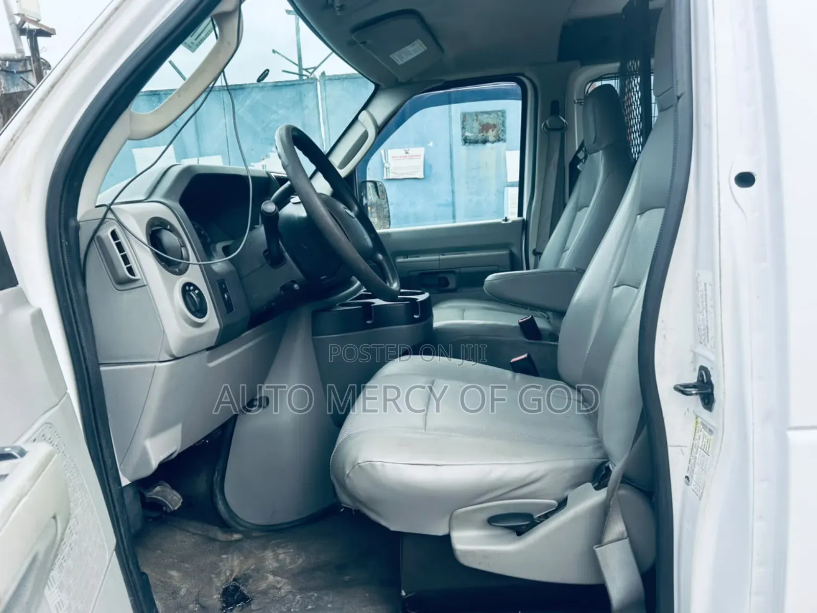 Ford E250 2014 White