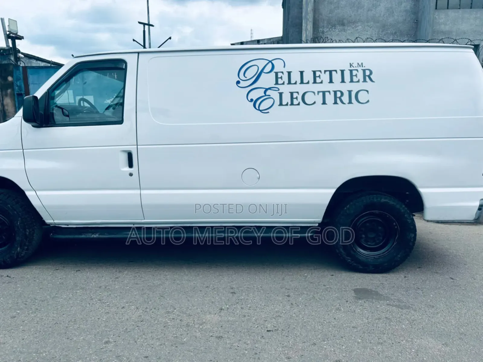 Ford E250 2014 White