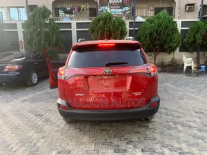 Toyota RAV4 Limited 4dr SUV AWD (2.5L 4cyl 6A) 2015 Red