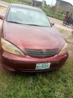 Toyota Camry 2004 Pink