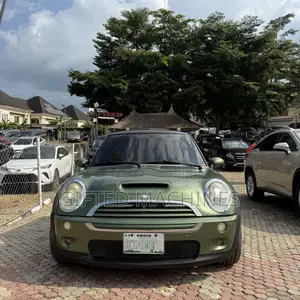 Mini Cooper 2006 Green