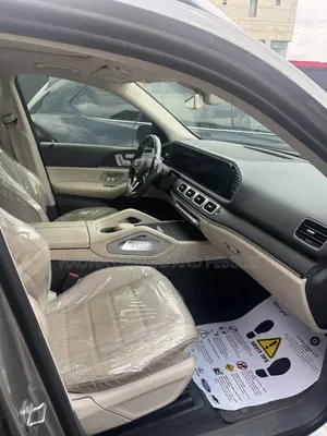 Mercedes-Benz GLE-Class 2020 Gold