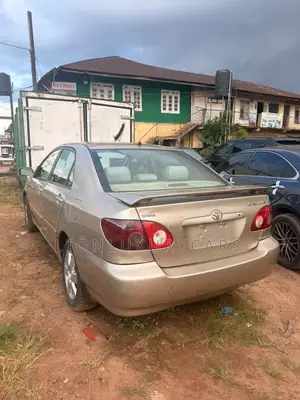 Toyota Corolla 2006 Gold