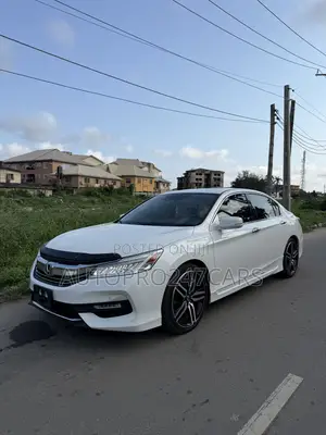 Honda Accord Touring V6 2dr Coupe FWD (3.5L 6cyl 6A) 2017 White