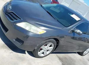 Toyota Camry 2011 Gray