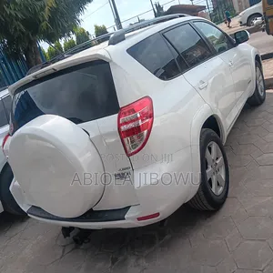 Toyota RAV4 3.5 Limited 2010 White