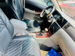 Toyota Corolla LE 2004 Gray