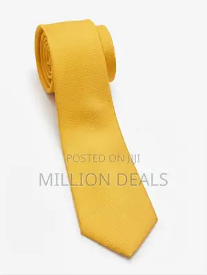 Classic Men's Corporate Yellow Necktie