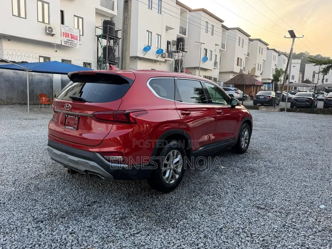 Hyundai Santa Fe 2019 Red