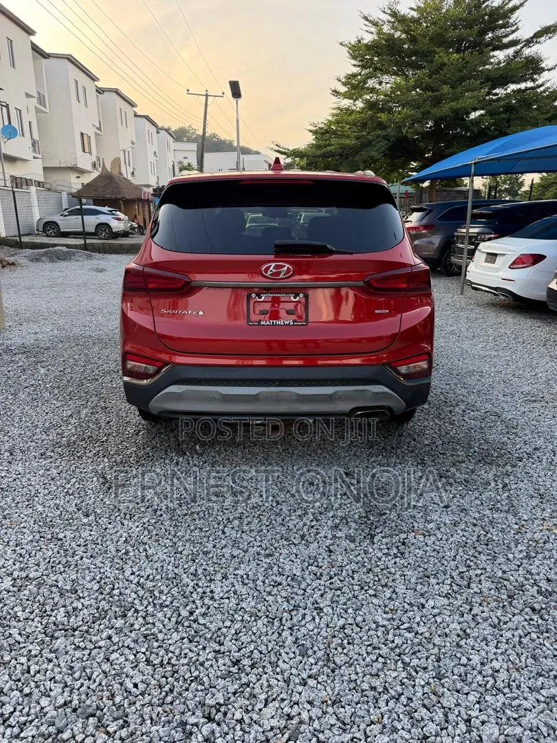 Hyundai Santa Fe 2019 Red