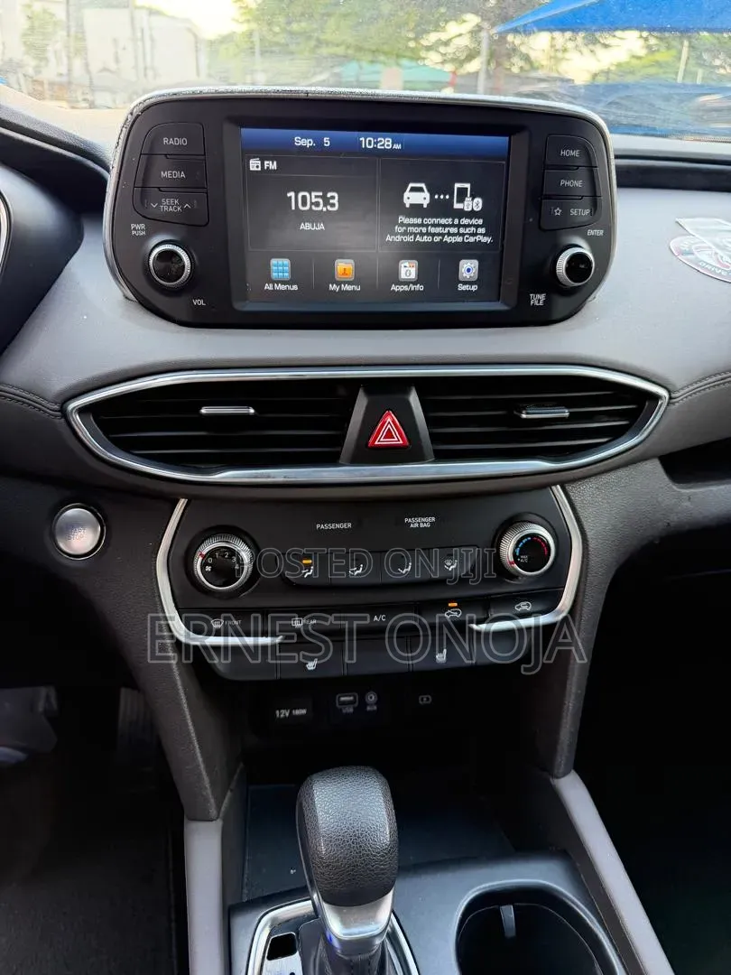 Hyundai Santa Fe 2019 Red