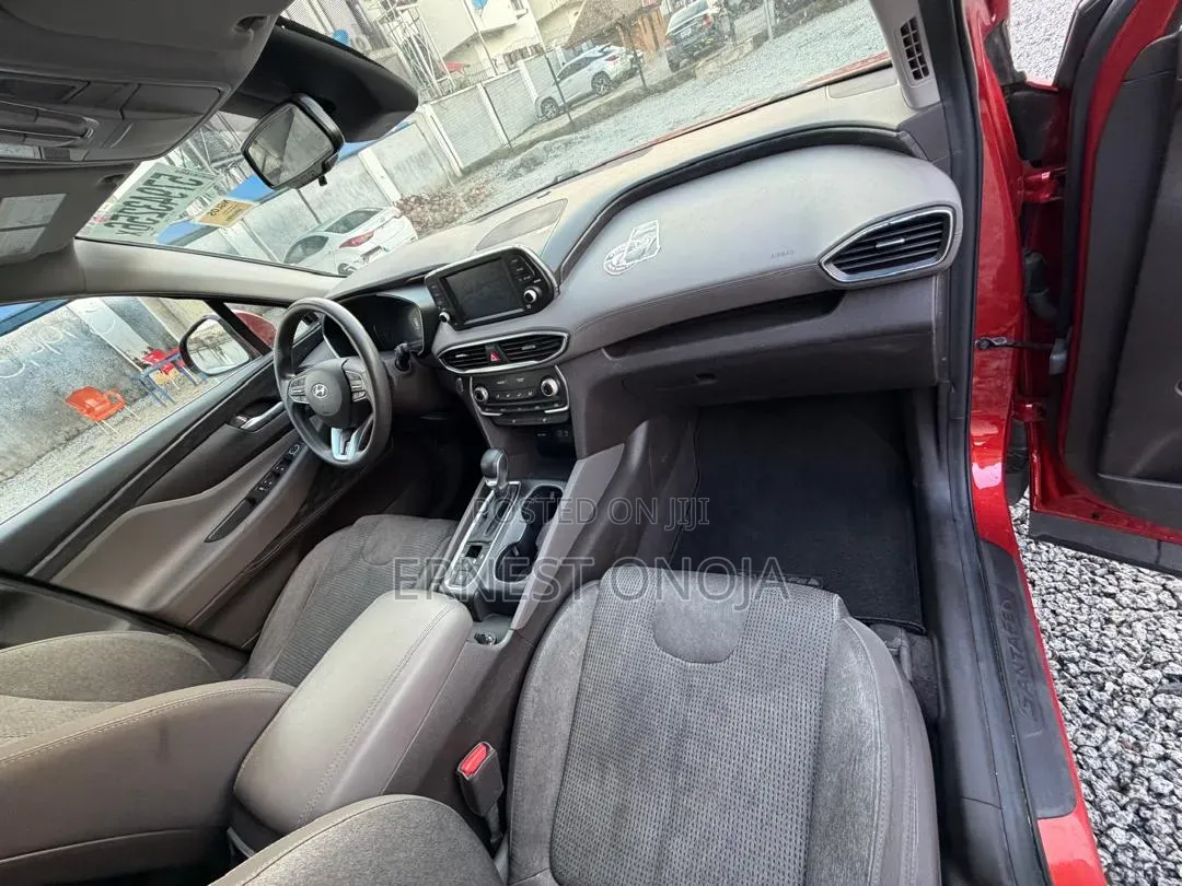 Hyundai Santa Fe 2019 Red