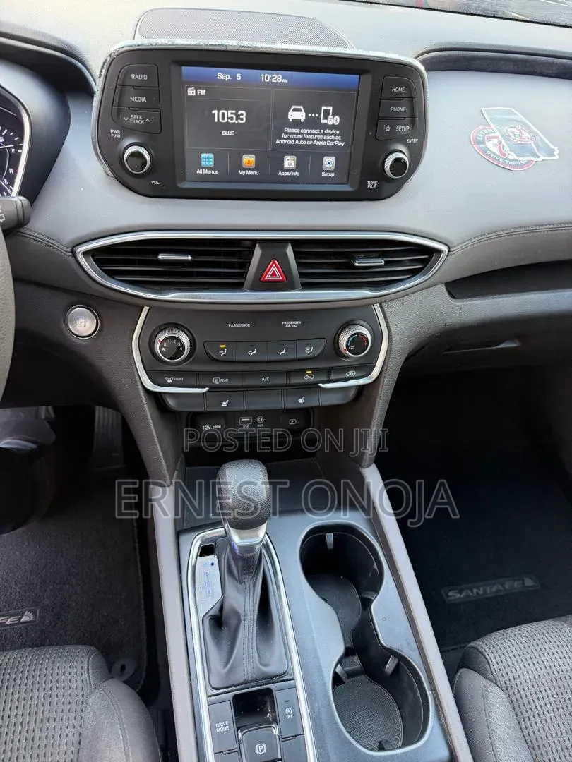 Hyundai Santa Fe 2019 Red